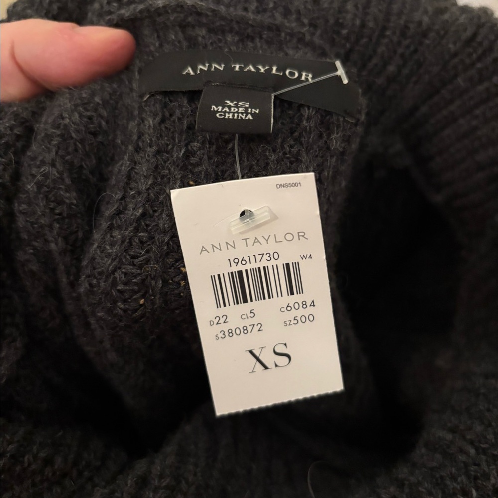 NWT, Ann Taylor Charcoal Cashmere Wool Blend Sweater